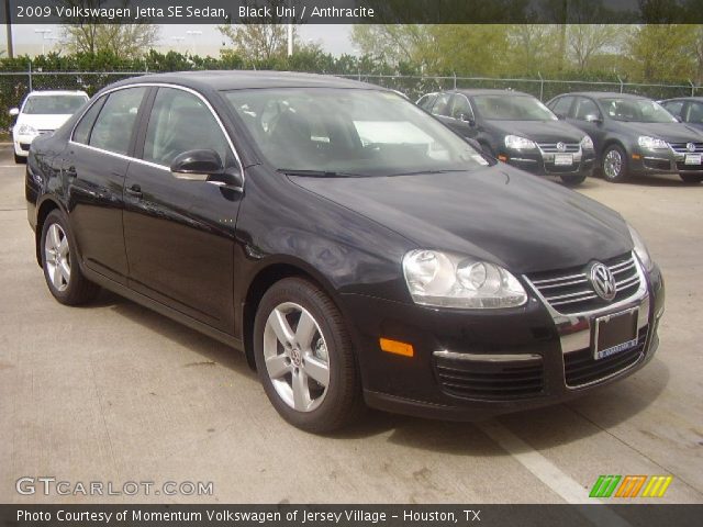 2009 Volkswagen Jetta SE Sedan in Black Uni