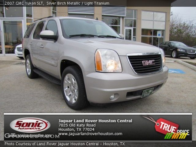 2007 GMC Yukon SLT in Silver Birch Metallic