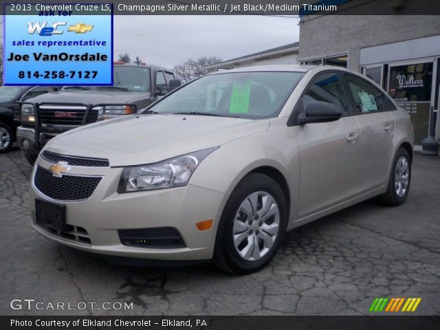 2013 Chevrolet Cruze LS in Champagne Silver Metallic