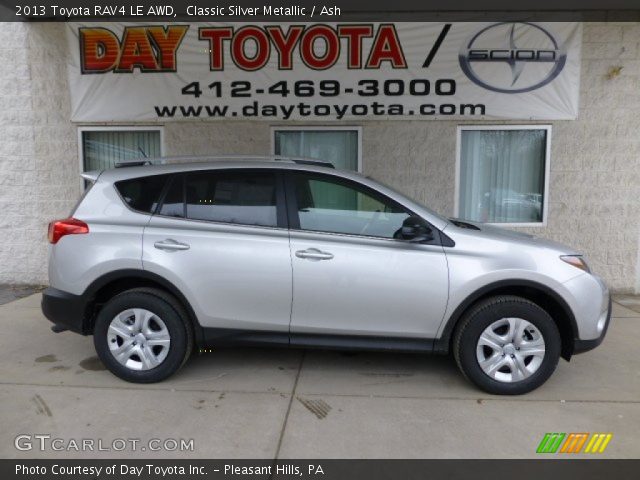 2013 Toyota RAV4 LE AWD in Classic Silver Metallic