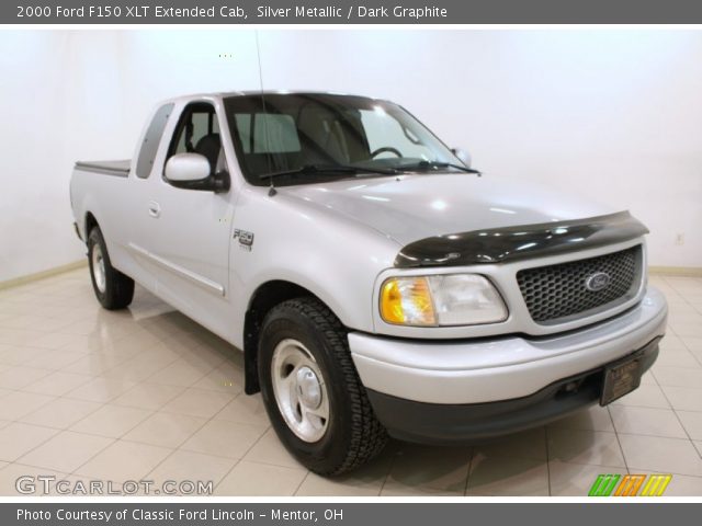 2000 Ford F150 XLT Extended Cab in Silver Metallic