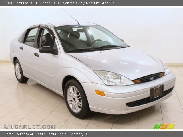 2000 Ford Focus ZTS Sedan in CD Silver Metallic