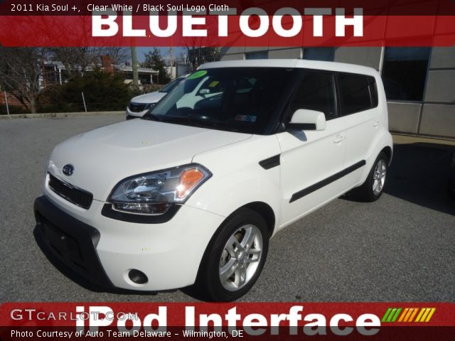2011 Kia Soul + in Clear White