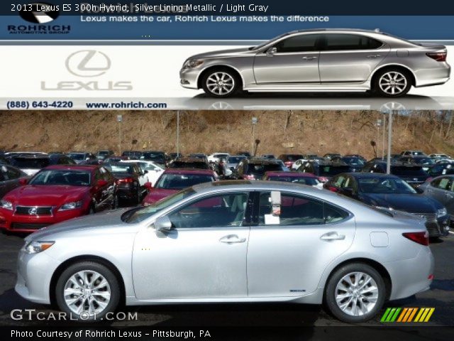 2013 Lexus ES 300h Hybrid in Silver Lining Metallic