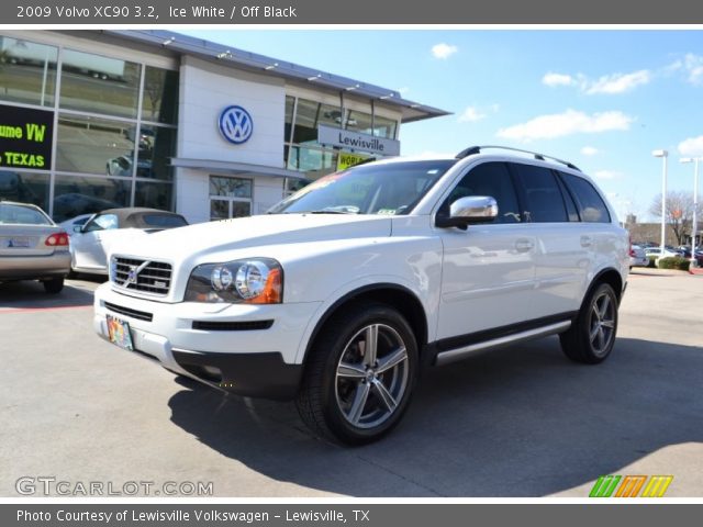 2009 Volvo XC90 3.2 in Ice White