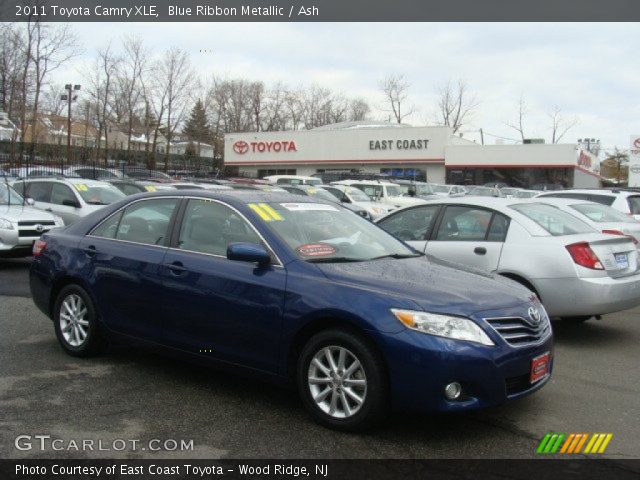 2011 Toyota Camry XLE in Blue Ribbon Metallic