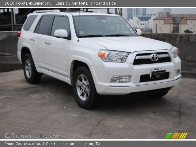 2010 Toyota 4Runner SR5 in Classic Silver Metallic