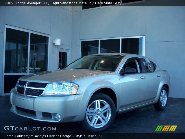 2009 Dodge Avenger SXT in Light Sandstone Metallic