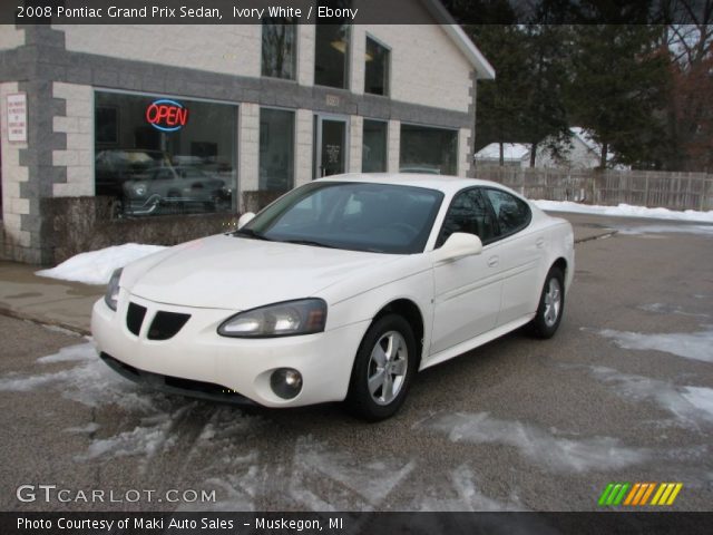 2008 Pontiac Grand Prix Sedan in Ivory White