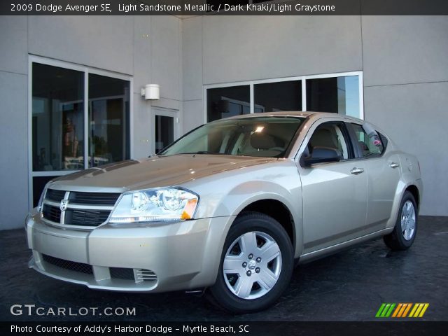 2009 Dodge Avenger SE in Light Sandstone Metallic