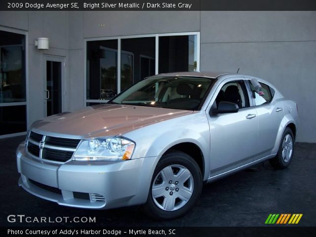 2009 Dodge Avenger SE in Bright Silver Metallic
