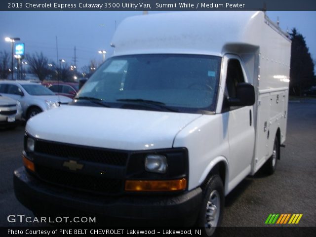 2013 Chevrolet Express Cutaway 3500 Utility Van in Summit White