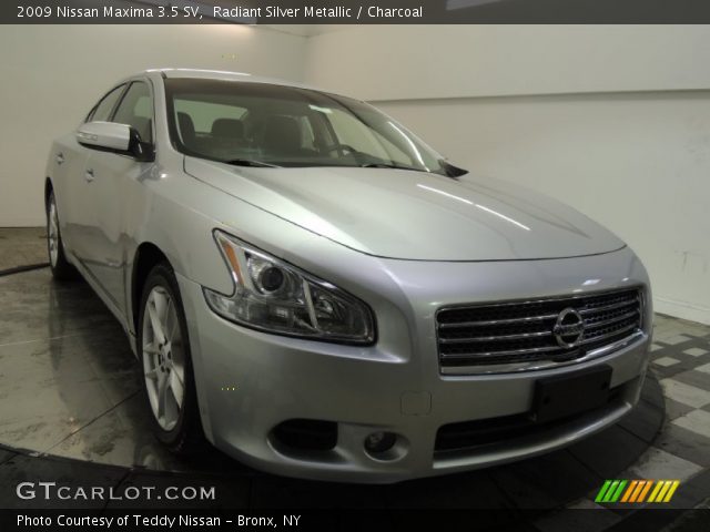 2009 Nissan Maxima 3.5 SV in Radiant Silver Metallic