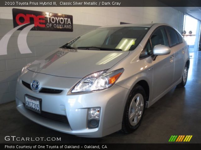 2010 Toyota Prius Hybrid III in Classic Silver Metallic