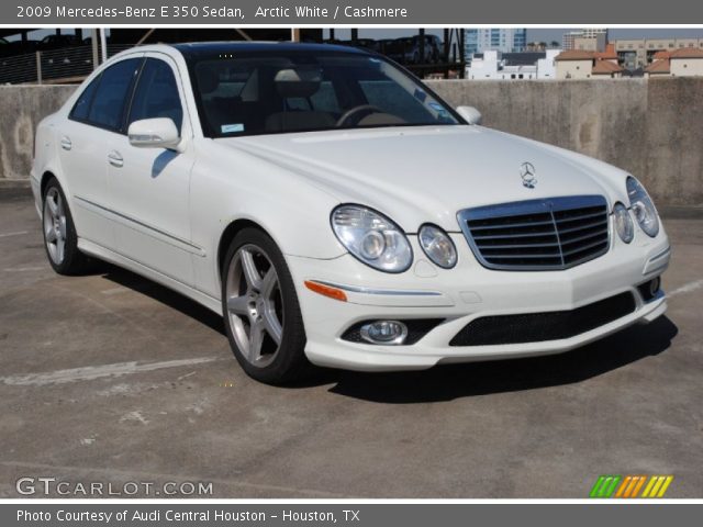 2009 Mercedes-Benz E 350 Sedan in Arctic White