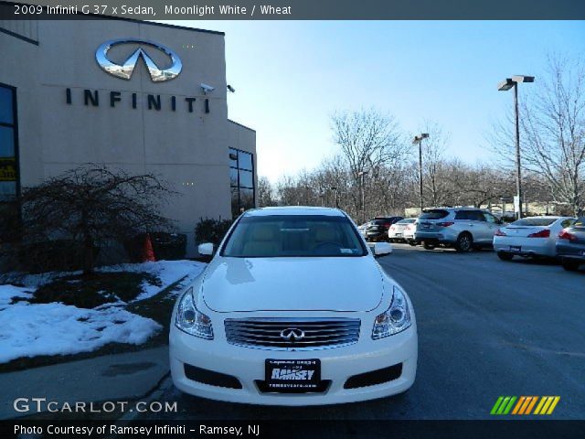 2009 Infiniti G 37 x Sedan in Moonlight White
