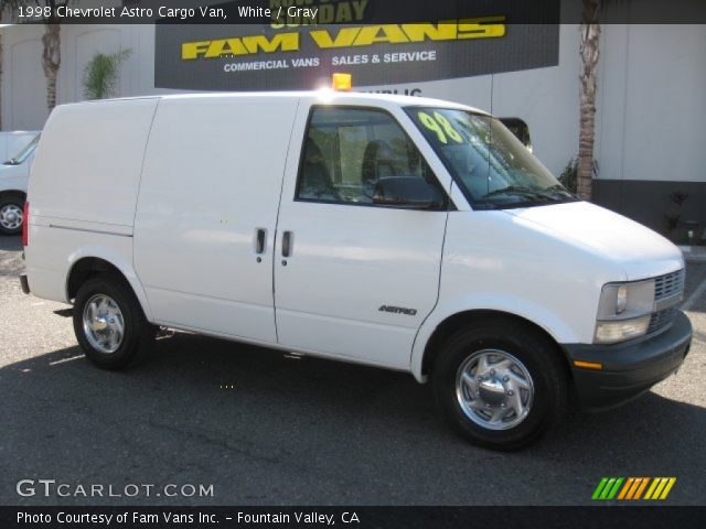 1998 Chevrolet Astro Cargo Van in White