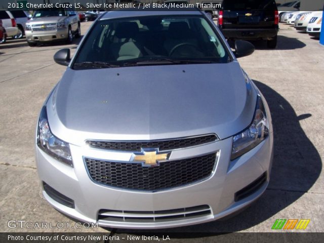 2013 Chevrolet Cruze LS in Silver Ice Metallic