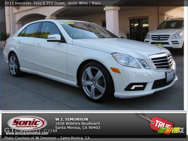 2011 Mercedes-Benz E 350 Sedan in Arctic White