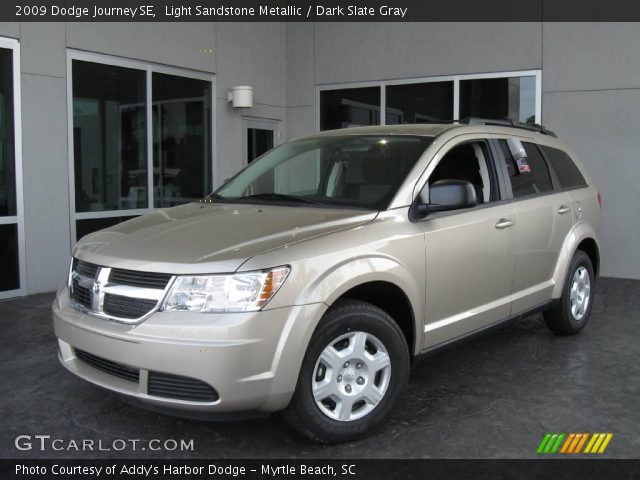 2009 Dodge Journey SE in Light Sandstone Metallic