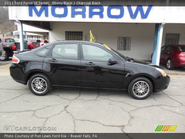 2011 Ford Focus SE Sedan in Ebony Black