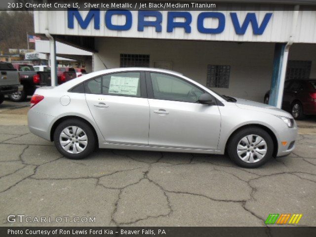 2013 Chevrolet Cruze LS in Silver Ice Metallic