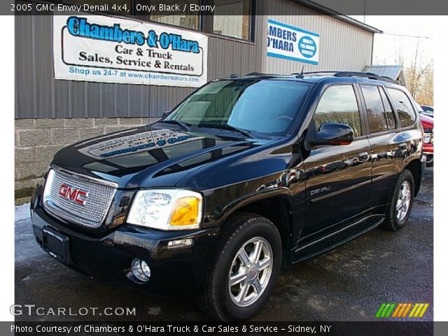 2005 GMC Envoy Denali 4x4 in Onyx Black