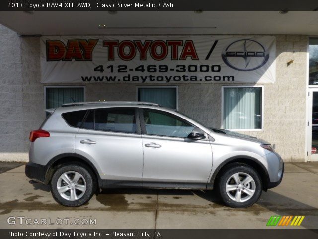 2013 Toyota RAV4 XLE AWD in Classic Silver Metallic