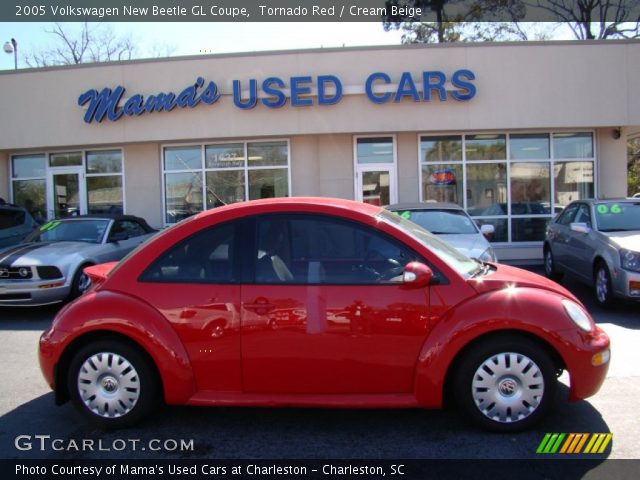 2005 Volkswagen New Beetle GL Coupe in Tornado Red