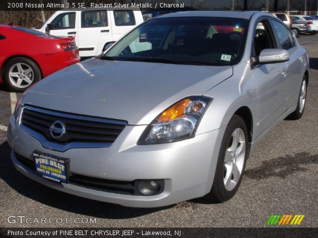 2008 Nissan Altima 3.5 SE in Radiant Silver Metallic