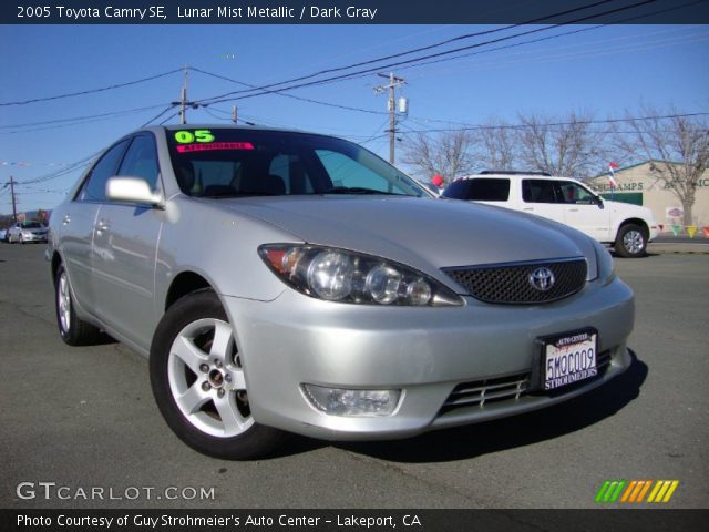 2005 Toyota Camry SE in Lunar Mist Metallic