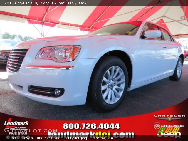 2013 Chrysler 300  in Ivory Tri-Coat Pearl