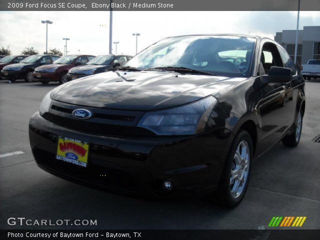 2009 Ford Focus SE Coupe in Ebony Black