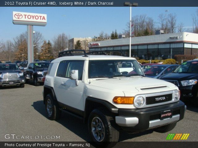 2012 Toyota FJ Cruiser 4WD in Iceberg White