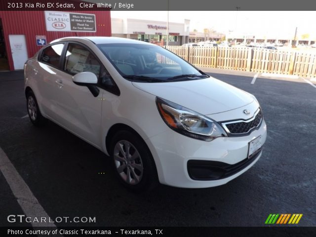 2013 Kia Rio EX Sedan in Clear White