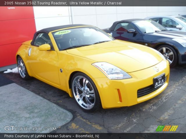 2005 Nissan 350Z Touring Roadster in Ultra Yellow Metallic