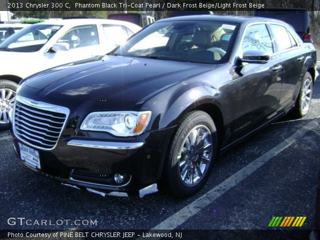 2013 Chrysler 300 C in Phantom Black Tri-Coat Pearl