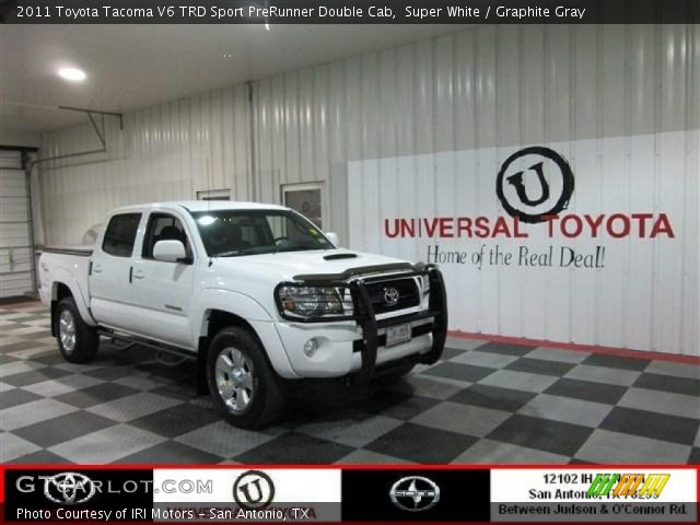 2011 Toyota Tacoma V6 TRD Sport PreRunner Double Cab in Super White