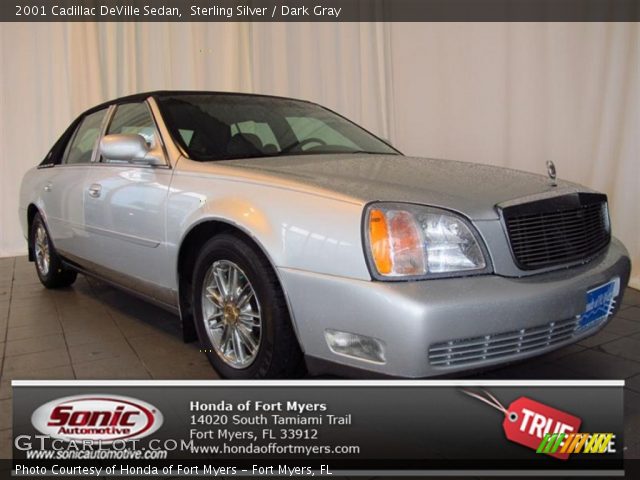 2001 Cadillac DeVille Sedan in Sterling Silver