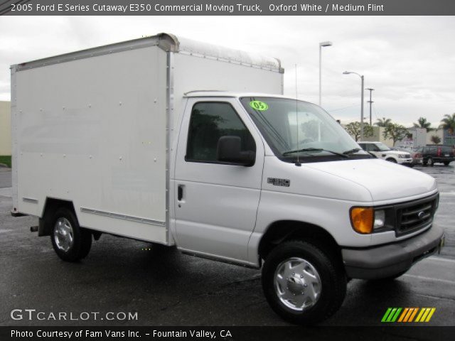 2005 Ford E Series Cutaway E350 Commercial Moving Truck in Oxford White