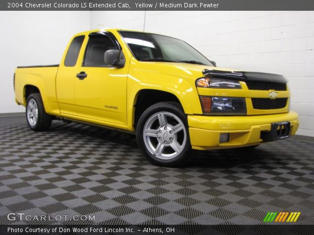 2004 Chevrolet Colorado LS Extended Cab in Yellow