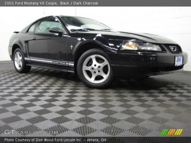 2001 Ford Mustang V6 Coupe in Black