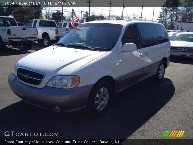 2004 Kia Sedona EX in Clear White