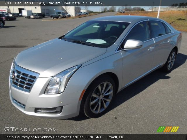 2013 Cadillac XTS FWD in Radiant Silver Metallic