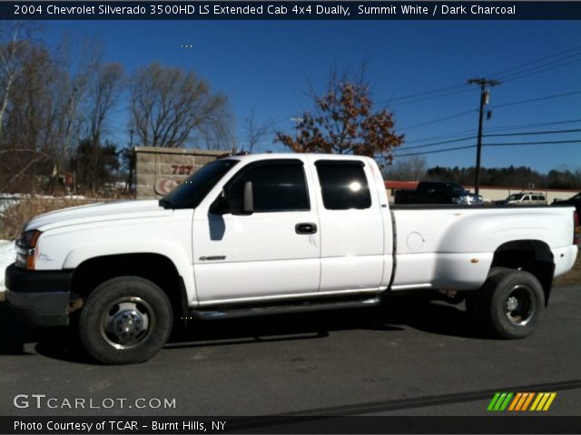 2004 Chevrolet Silverado 3500HD LS Extended Cab 4x4 Dually in Summit White