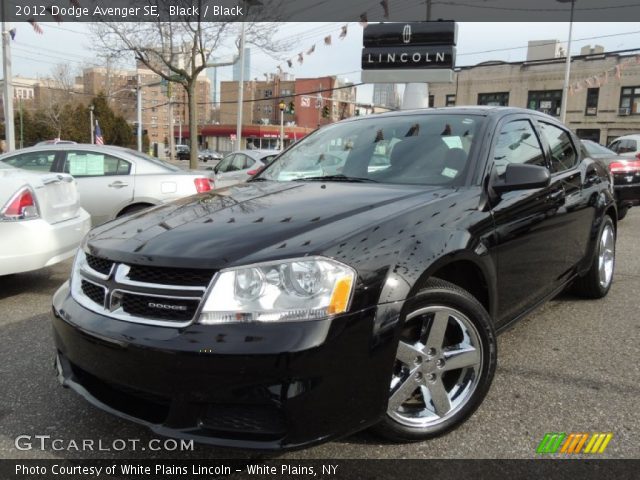 2012 Dodge Avenger SE in Black