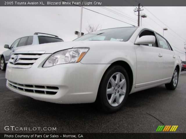 2005 Toyota Avalon XL in Blizzard White Pearl