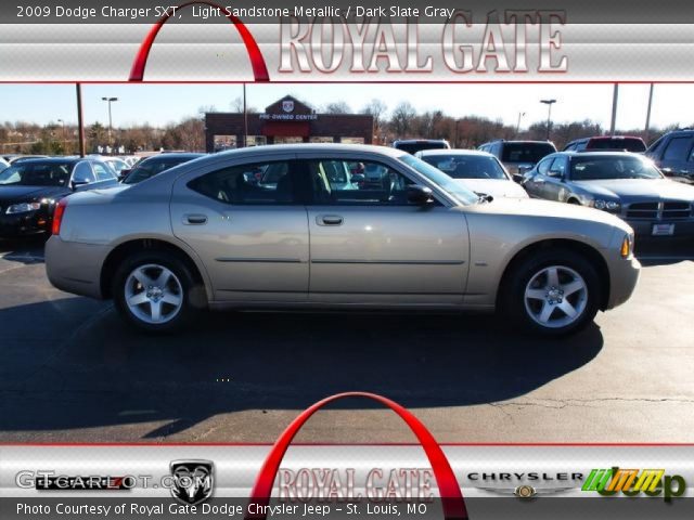 2009 Dodge Charger SXT in Light Sandstone Metallic