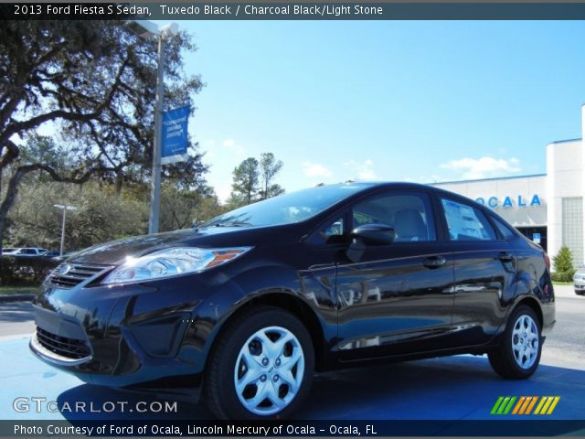 2013 Ford Fiesta S Sedan in Tuxedo Black