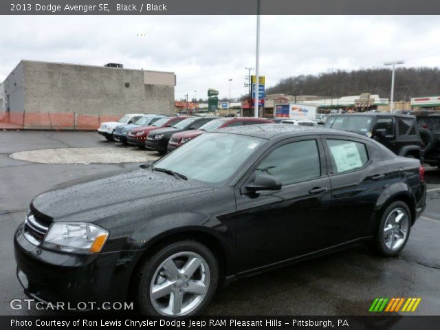 2013 Dodge Avenger SE in Black